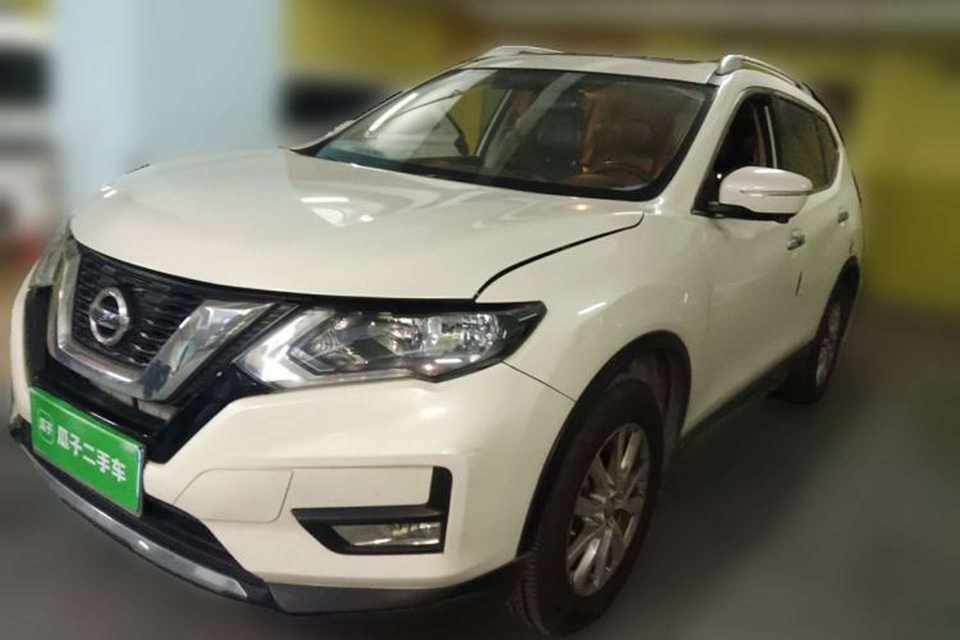 Used Nissan X-Trail 2017 2.0L CVT Comfort Edition 2WD Front Left 45 Deg