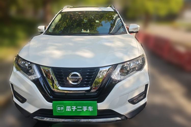 Used Nissan X-Trail 2017 2.5L CVT Luxury Edition 4WD Front