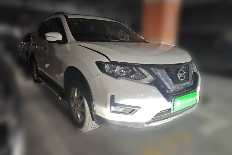 Used Nissan X-Trail 2017 2.0L CVT Comfort Edition 2WD Front Right 45 Deg