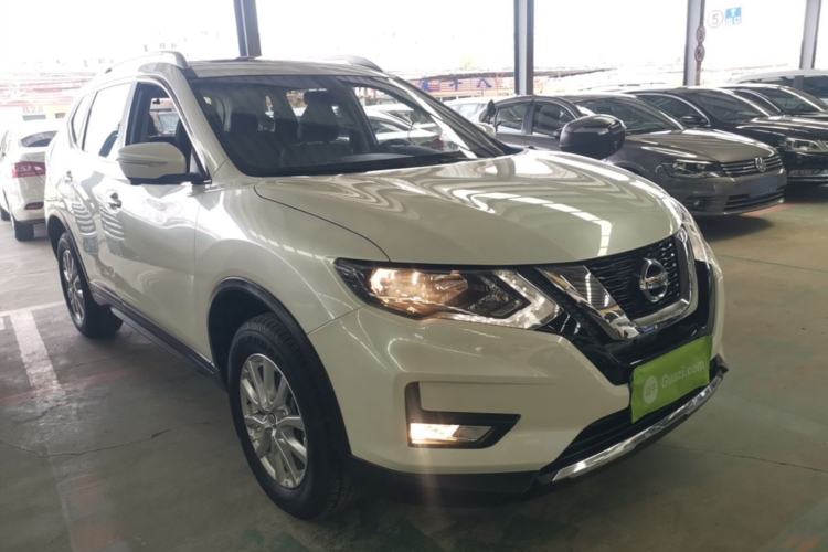 Used Nissan X-Trail 2017 2.0L CVT Comfort Edition 2WD Front Right 45 Deg