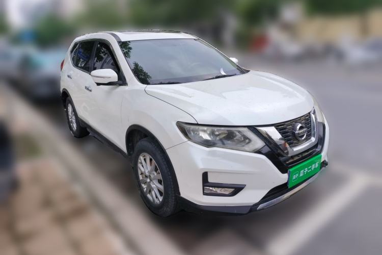 Used Nissan X-Trail 2017 2.0L CVT Comfort Edition 2WD Front Right 45 Deg