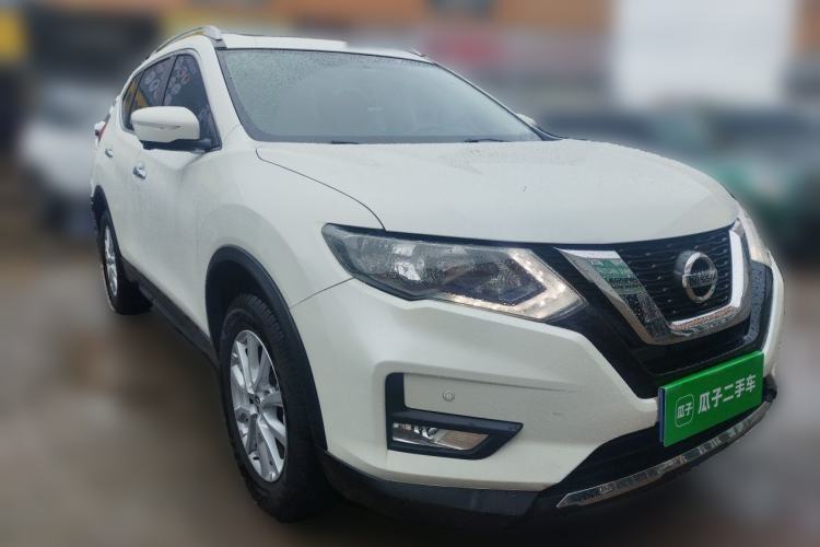 Used Nissan X-Trail 2017 2.0L CVT Comfort Edition 2WD Front Right 45 Deg