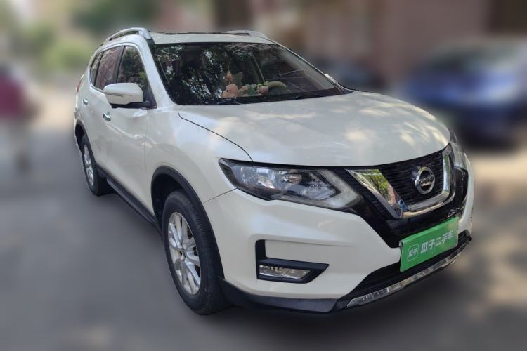 Used Nissan X-Trail 2017 2.0L CVT Comfort Edition 2WD Front Right 45 Deg