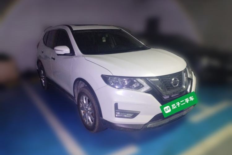 Used Nissan X-Trail 2017 2.0L CVT Comfort Edition 2WD Front Right 45 Deg