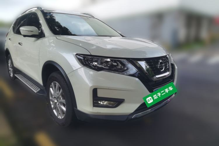 Used Nissan X-Trail 2017 2.0L CVT Comfort Edition 2WD Front Right 45 Deg