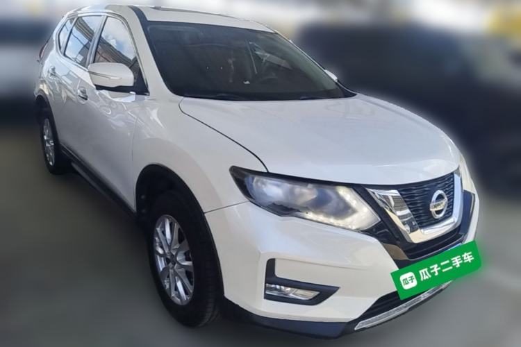 Used Nissan X-Trail 2017 2.0L CVT Comfort Edition 2WD Front Right 45 Deg