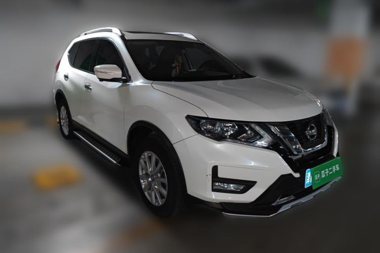 Used Nissan X-Trail 2017 2.0L CVT Comfort Edition 2WD Front Right 45 Deg