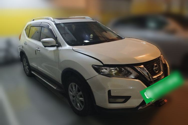 Used Nissan X-Trail 2017 2.0L CVT Comfort Edition 2WD Front Right 45 Deg