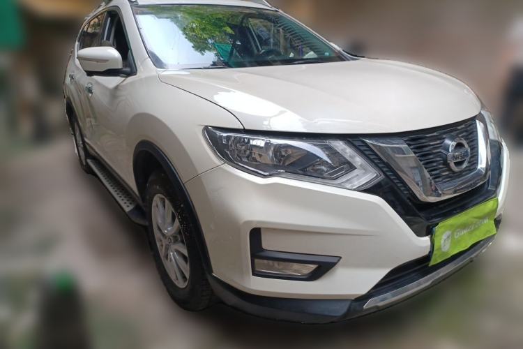 Used Nissan X-Trail 2017 2.0L CVT Comfort Edition 2WD Front Right 45 Deg