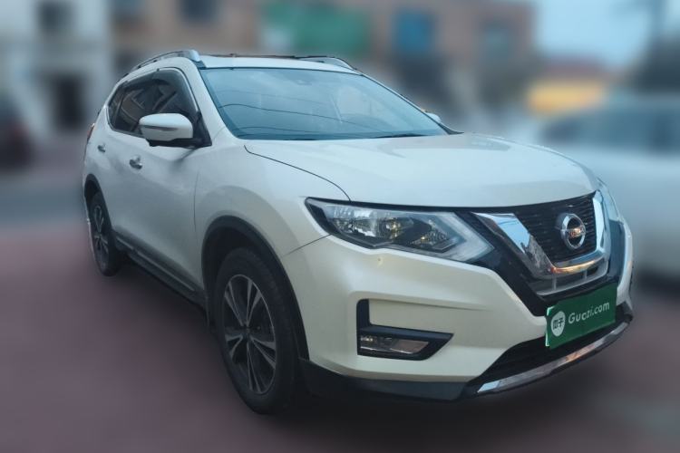 Used Nissan X-Trail 2017 2.5L CVT Luxury Edition 4WD Front Right 45 Deg