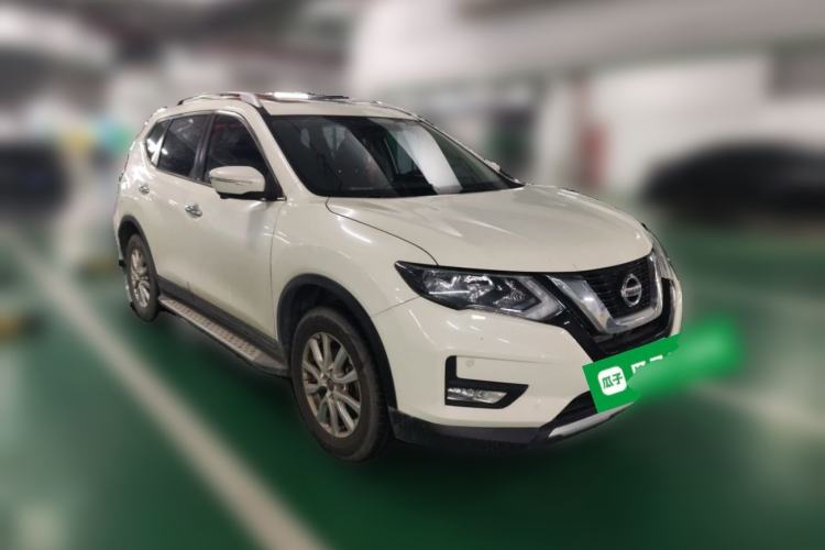 Used Nissan X-Trail 2017 2.0L CVT Comfort Edition 2WD Front Right 45 Deg