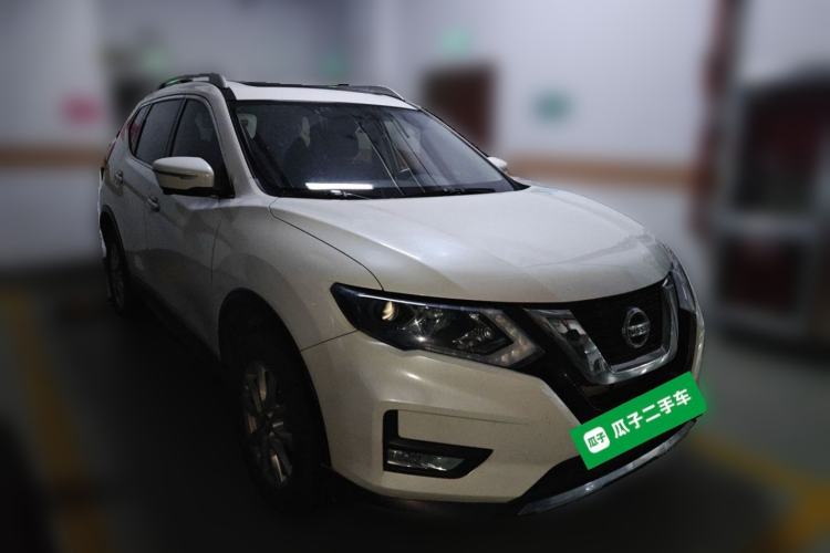 Used Nissan X-Trail 2017 2.0L CVT Smart Enjoyment Version 2WD Front Right 45 Deg