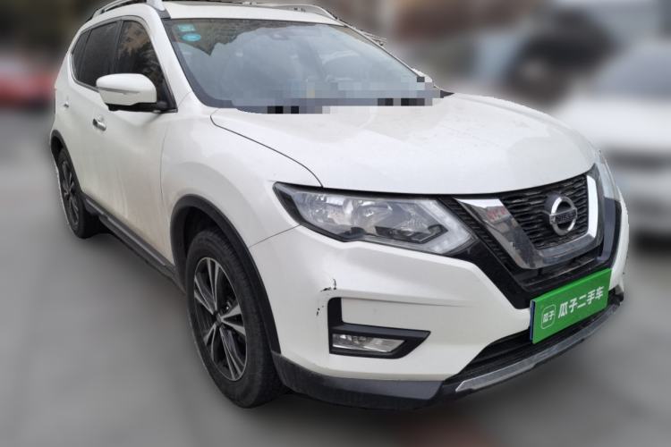 Used Nissan X-Trail 2017 2.5L CVT Luxury Edition 4WD Front Right 45 Deg