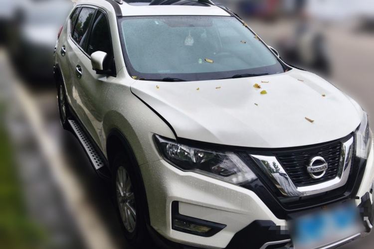 Used Nissan X-Trail 2017 2.0L CVT Comfort Edition 2WD Front Right 45 Deg