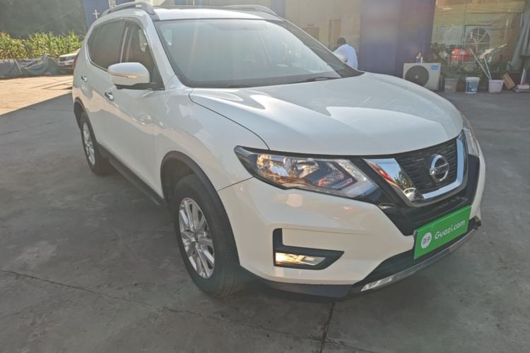 Used Nissan X-Trail 2017 2.0L CVT Comfort Edition 2WD Front Right 45 Deg