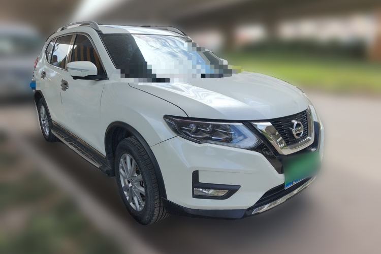 Used Nissan X-Trail 2017 2.0L CVT 7-Seater Comfort Edition 2WD Front Right 45 Deg