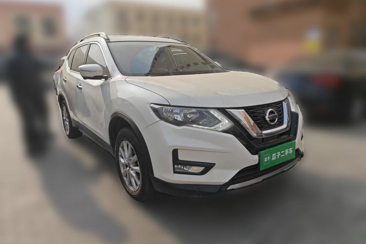 Used Nissan X-Trail 2017 2.0L CVT Comfort Edition 2WD Front Right 45 Deg