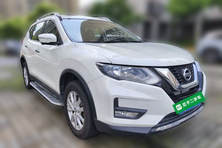 Used Nissan X-Trail 2017 2.0L CVT Comfort Edition 2WD Front Right 45 Deg