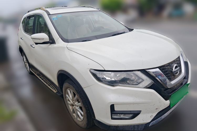 Used Nissan X-Trail 2017 2.0L CVT Comfort Edition 2WD Front Right 45 Deg
