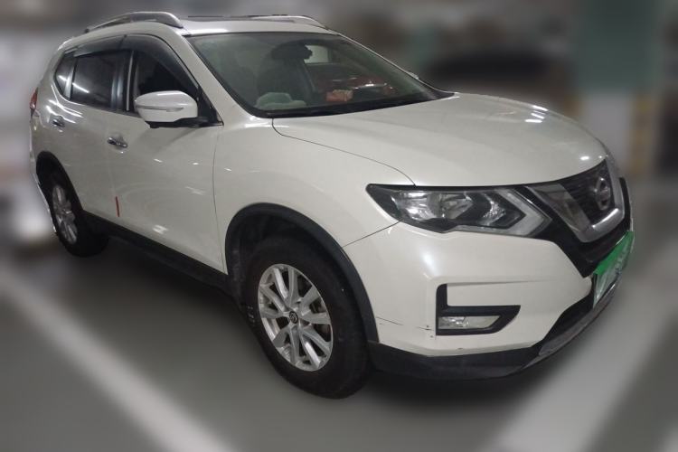 Used Nissan X-Trail 2017 2.0L CVT Comfort Edition 2WD Front Right 45 Deg