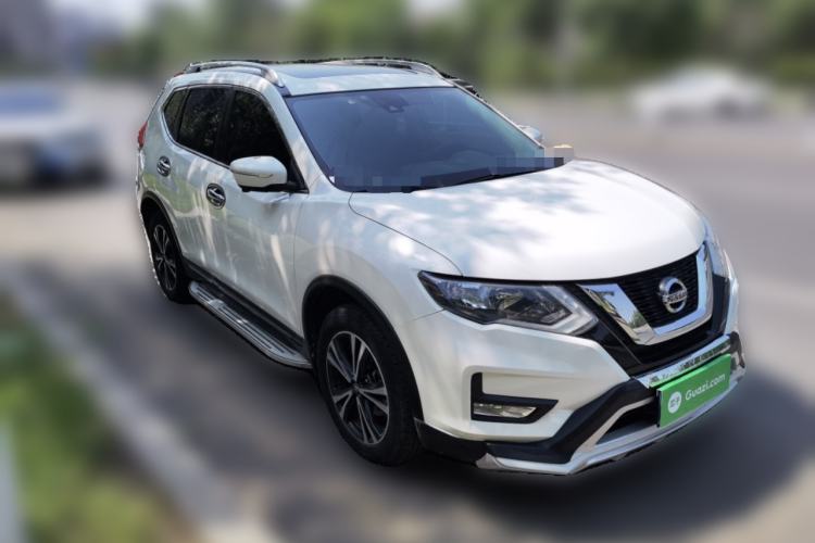 Used Nissan X-Trail 2017 2.5L CVT Luxury Edition 4WD Front Right 45 Deg