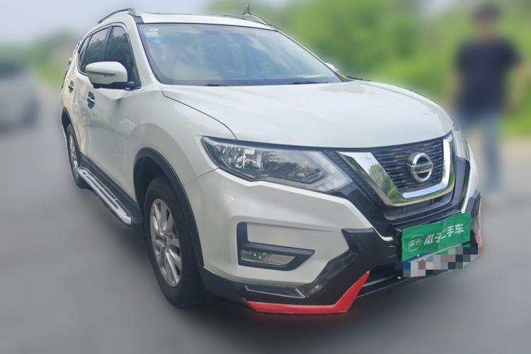 Used Nissan X-Trail 2017 2.0L CVT Comfort Edition 2WD Front Right 45 Deg