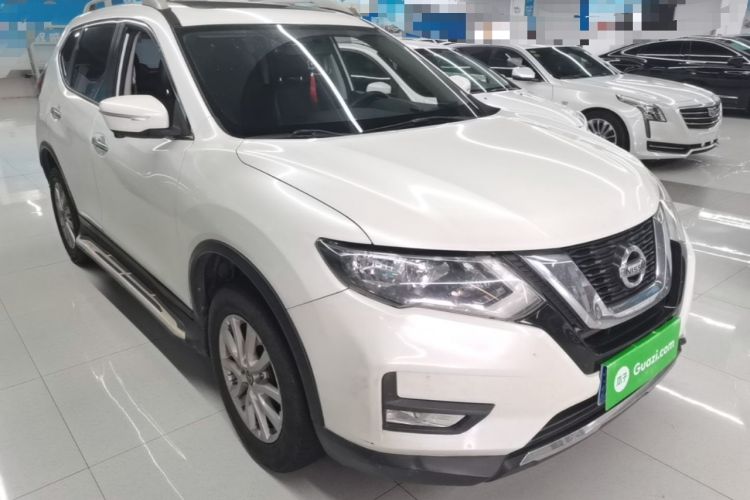 Used Nissan X-Trail 2017 2.0L CVT Comfort Edition 2WD Front Right 45 Deg