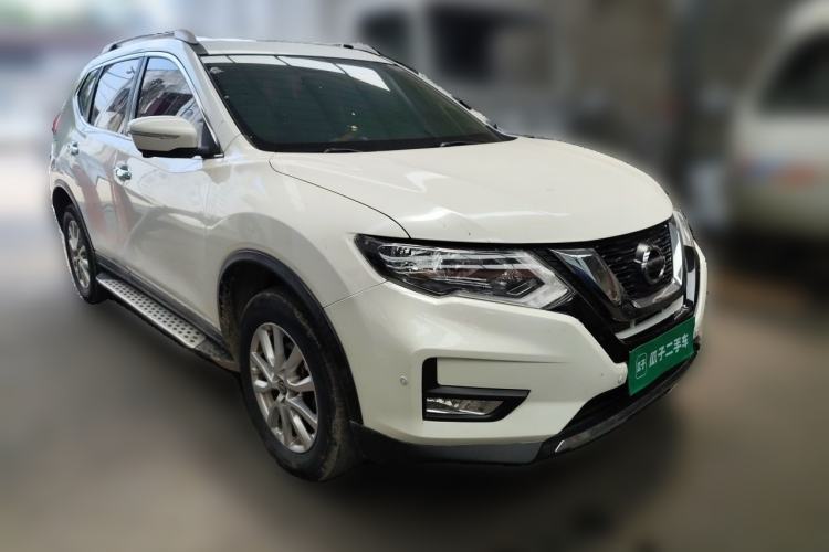 Used Nissan X-Trail 2017 2.0L CVT Comfort Edition 2WD Front Right 45 Deg