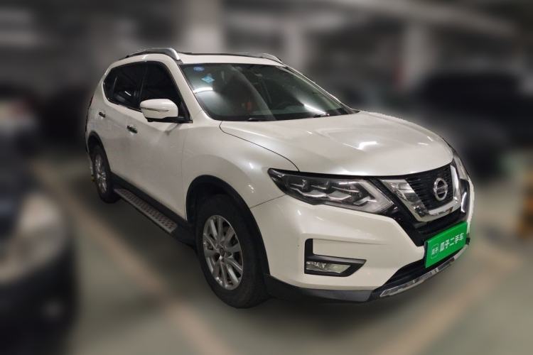 Used Nissan X-Trail 2017 2.0L CVT Comfort Edition 2WD Front Right 45 Deg
