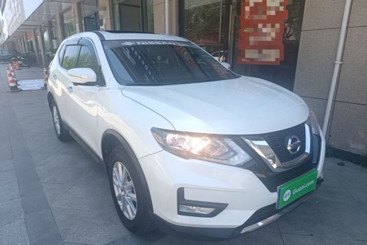 Used Nissan X-Trail 2017 2.0L CVT Comfort Edition 2WD Front Right 45 Deg