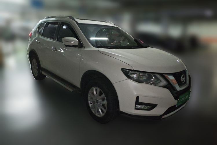 Used Nissan X-Trail 2017 2.0L CVT Comfort Edition 2WD Front Right 45 Deg