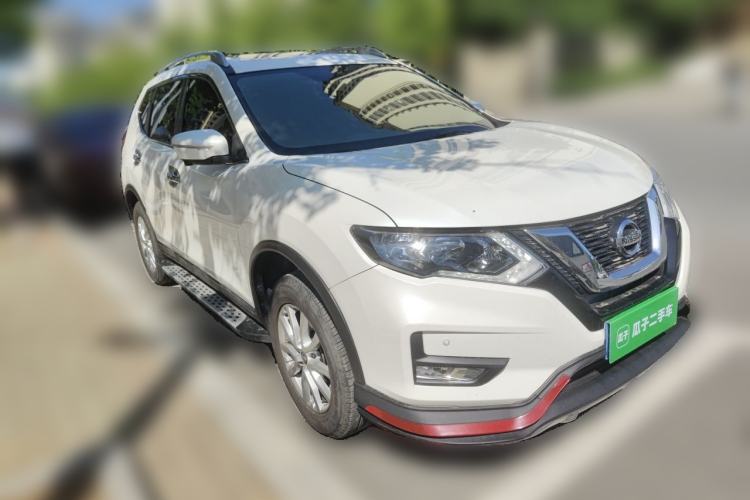 Used Nissan X-Trail 2017 2.0L CVT Comfort Edition 2WD Front Right 45 Deg