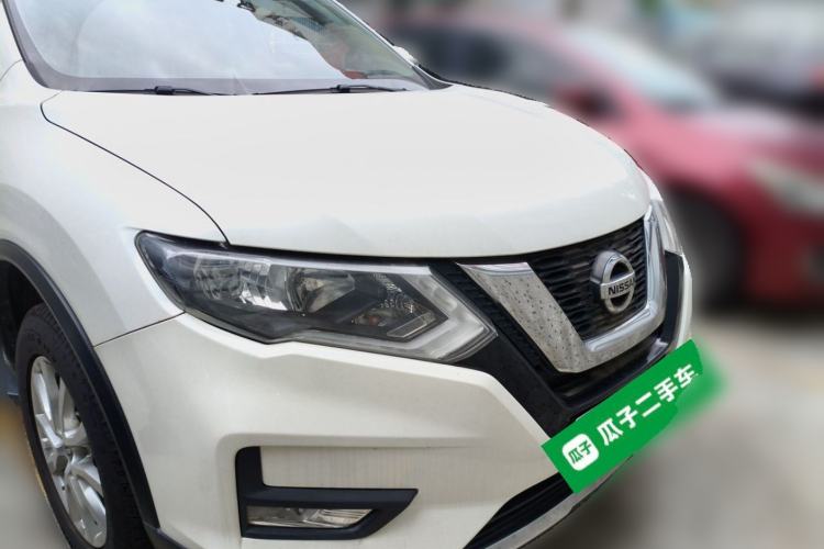 Used Nissan X-Trail 2017 2.0L CVT Comfort Edition 2WD Front Right 45 Deg
