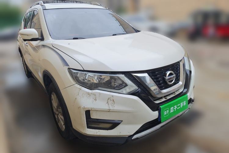 Used Nissan X-Trail 2017 2.0L CVT Comfort Edition 2WD Front Right 45 Deg