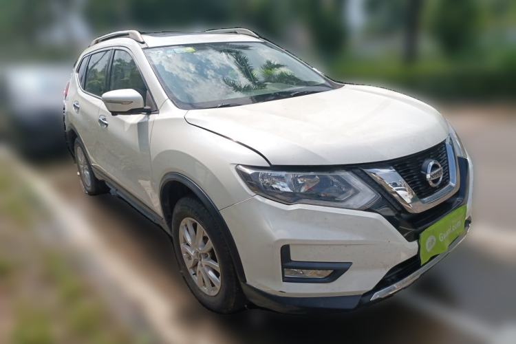 Used Nissan X-Trail 2017 2.0L CVT Comfort Edition 2WD Front Right 45 Deg