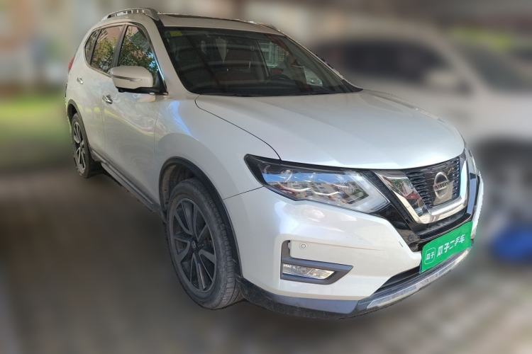 Used Nissan X-Trail 2017 2.5L CVT Ultimate Edition 4WD Front Right 45 Deg