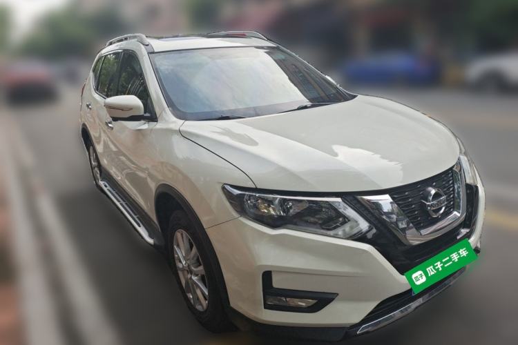 Used Nissan X-Trail 2017 2.0L CVT Comfort Edition 2WD Front Right 45 Deg