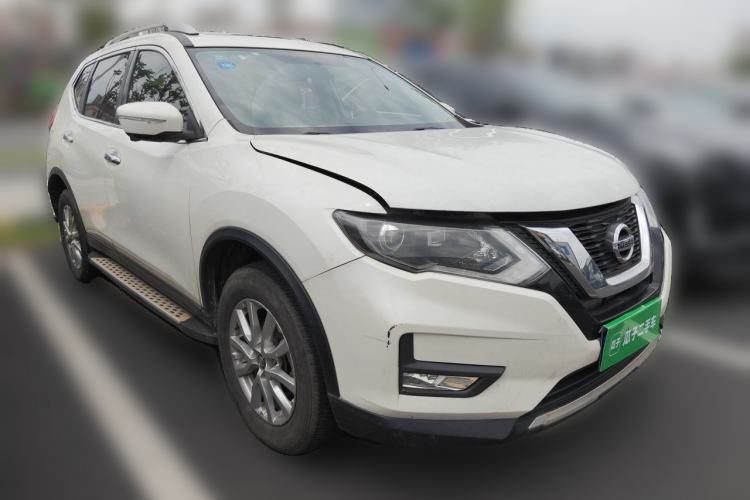 Used Nissan X-Trail 2017 2.0L CVT Comfort Edition 2WD Front Right 45 Deg