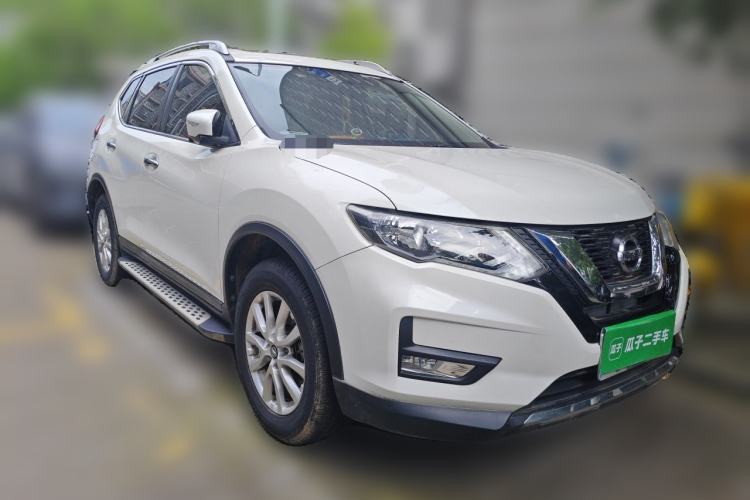 Used Nissan X-Trail 2017 2.0L CVT Comfort Edition 2WD Front Right 45 Deg
