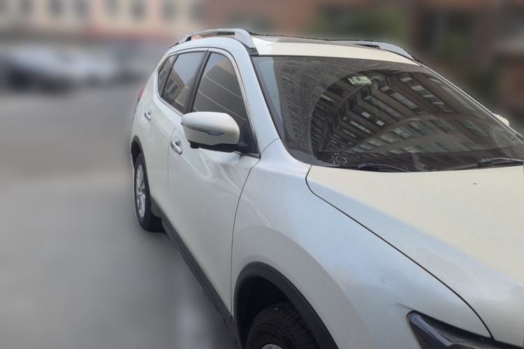 Used Nissan X-Trail 2017 2.0L CVT Comfort Edition 2WD Front Right 45 Deg