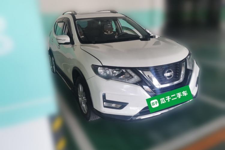 Used Nissan X-Trail 2017 2.0L CVT Comfort Edition 2WD Front Right 45 Deg