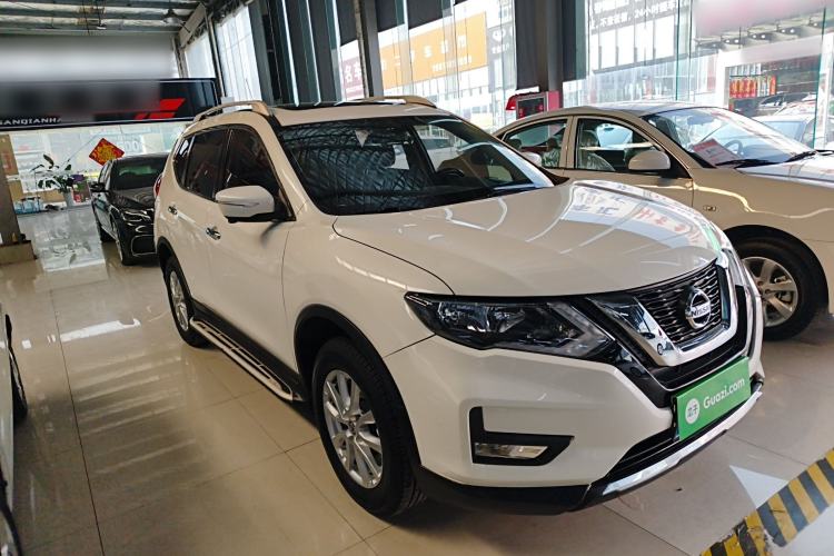 Used Nissan X-Trail 2017 2.0L CVT Comfort Edition 2WD Front Right 45 Deg