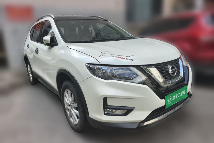 Used Nissan X-Trail 2017 2.0L CVT Comfort Edition 2WD Front Right 45 Deg