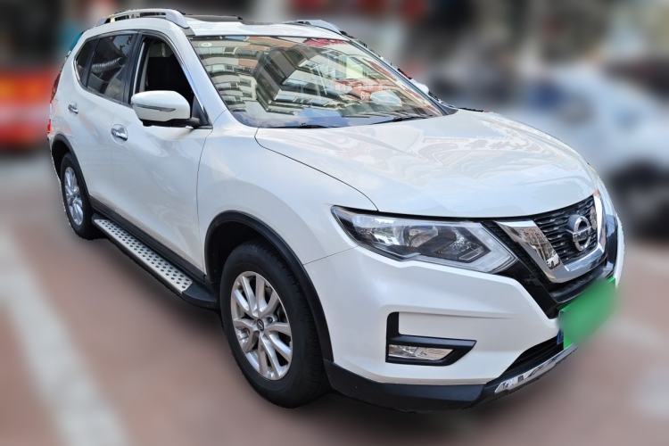 Used Nissan X-Trail 2017 2.0L CVT Comfort Edition 2WD Front Right 45 Deg
