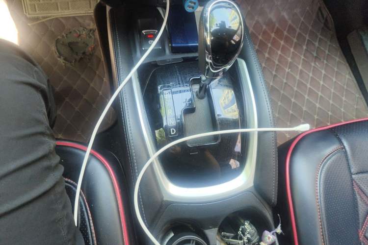 Used Nissan X-Trail 2017 2.5L CVT Luxury Edition 4WD Gear Lever