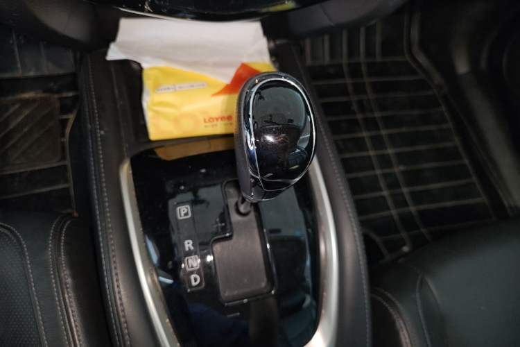 Used Nissan X-Trail 2017 2.0L CVT Comfort Edition 2WD Gear Lever