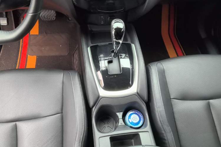Used Nissan X-Trail 2017 2.0L CVT Comfort Edition 2WD Gear Lever
