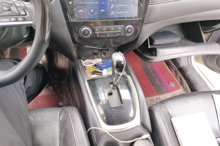 Used Nissan X-Trail 2017 2.0L CVT Comfort Edition 2WD Gear Lever