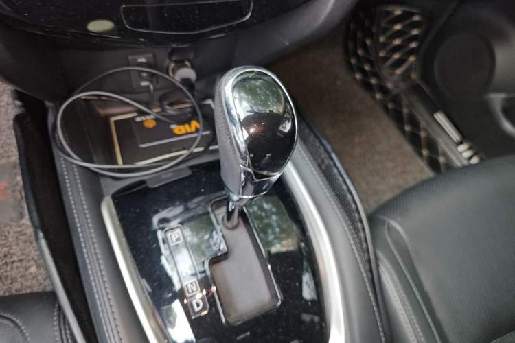 Used Nissan X-Trail 2017 2.0L CVT Comfort Edition 2WD Gear Lever