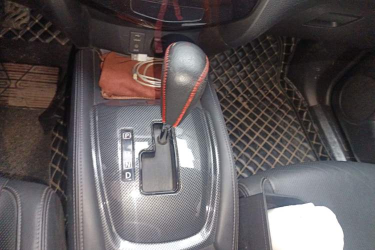 Used Nissan X-Trail 2017 2.0L CVT Comfort Edition 2WD Gear Lever